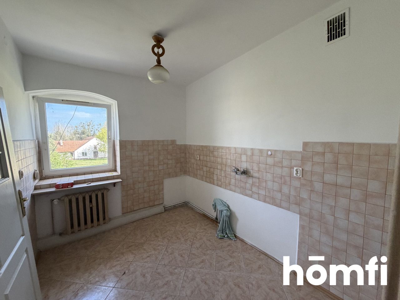 SPACIOUS APARTMENT WITH HUGE POTENTIAL - Apartment - Sale - Szamotulski, Szamotuły / Pamiątkowo