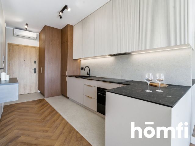 BEAUTIFUL STUDIO APARTMENT ON THE 22ND FLOOR IN KATOWICE - Apartment - Rent - Katowice, Śródmieście