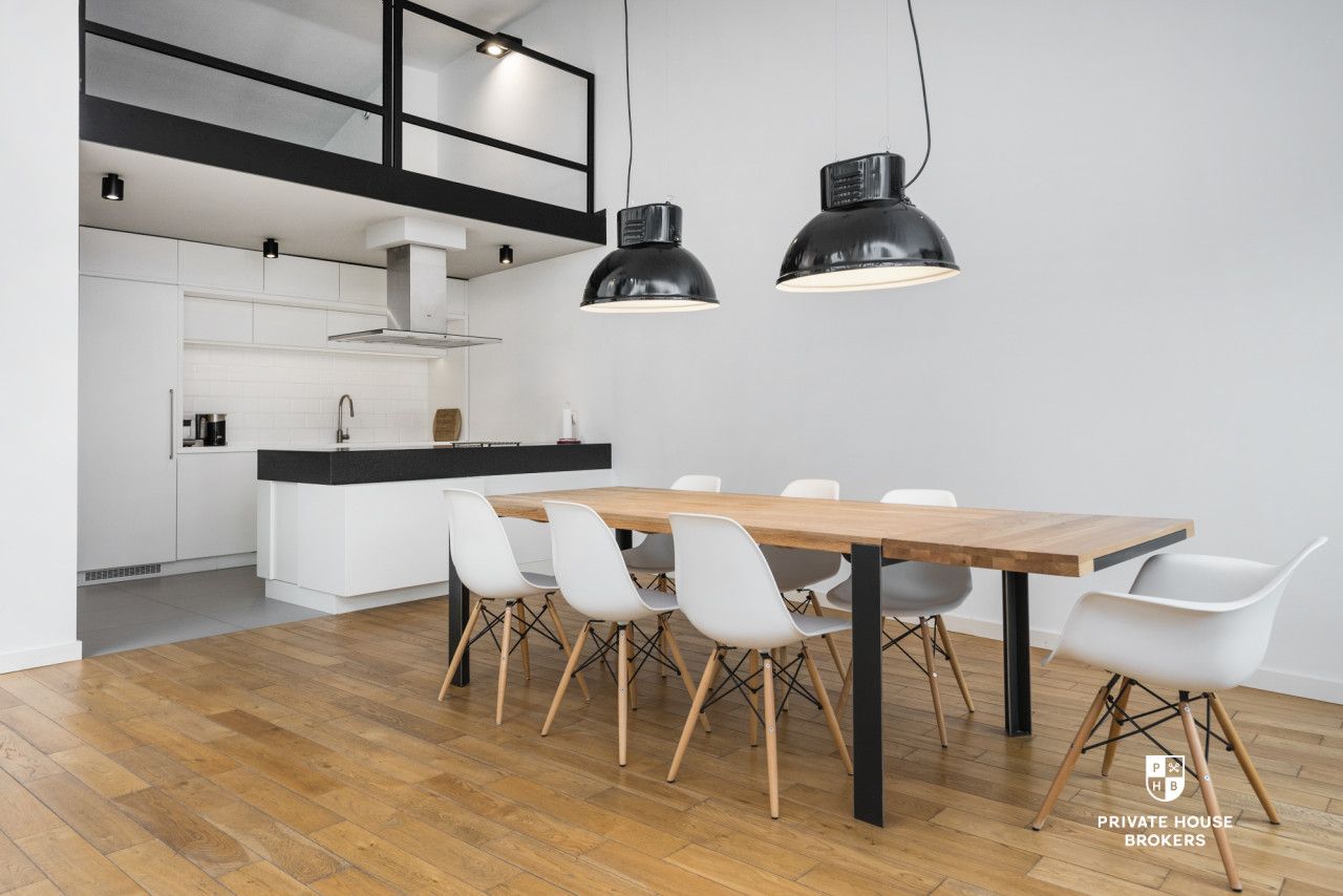 Spacious 2-bedroom apartment with the view of the Wawel Castle - Apartment - Rent - Kraków, Śródmieście / Stare Miasto