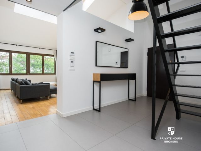 Spacious 2-bedroom apartment with the view of the Wawel Castle - Apartment - Rent - Kraków, Śródmieście / Stare Miasto