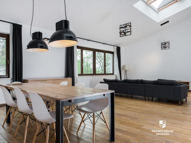 Spacious 2-bedroom apartment with the view of the Wawel Castle - Apartment - Rent - Kraków, Śródmieście / Stare Miasto