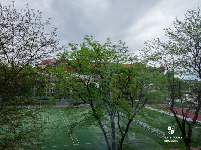 Spacious 2-bedroom apartment with the view of the Wawel Castle - Apartment - Rent - Kraków, Śródmieście / Stare Miasto
