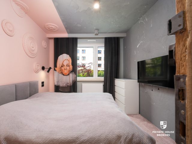 Stylowe 53m2 z zadbanym 26m2 ogródkiem ul. Fredry - Mieszkanie - Sprzedaż - Kraków, Podgórze / Łagiewniki
