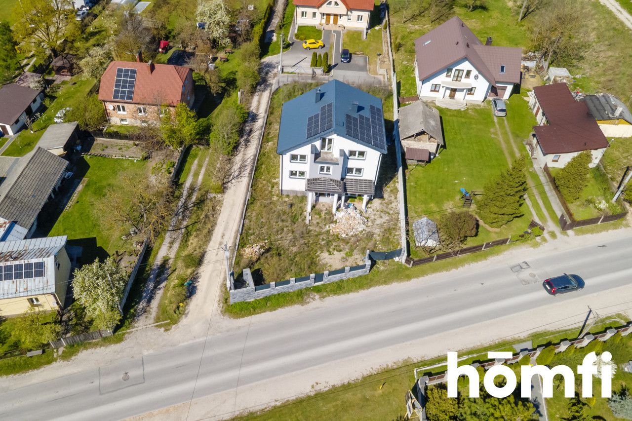 House on Posłowicka Street – perfect for a family and business use - Дім - Продаж - Kielce