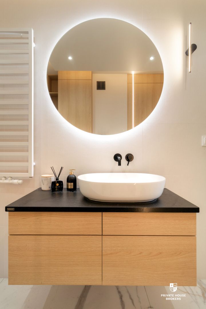 Luksusowy , dwupoziomowy dom z przestronnym ogrodem w Mogilanach - Dom - Sprzedaż - Krakowski, Mogilany