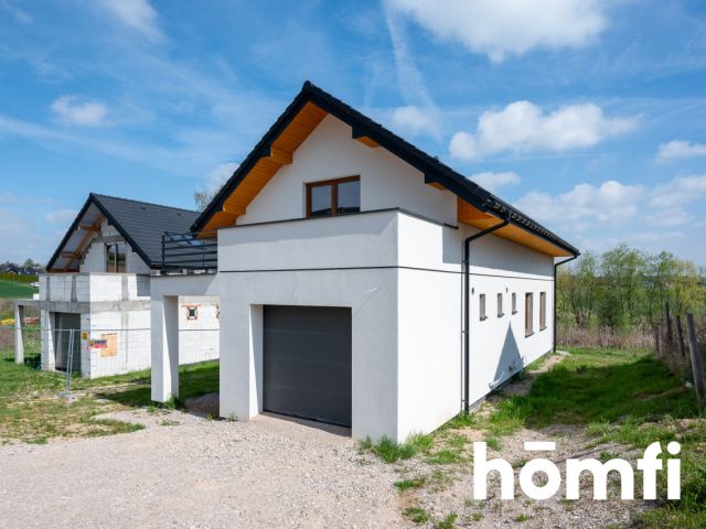 SMART HOME 4 Minutes from the border of Krakow - Дім - Продаж - Krakowski, Kocmyrzów-Luborzyca / Dojazdów