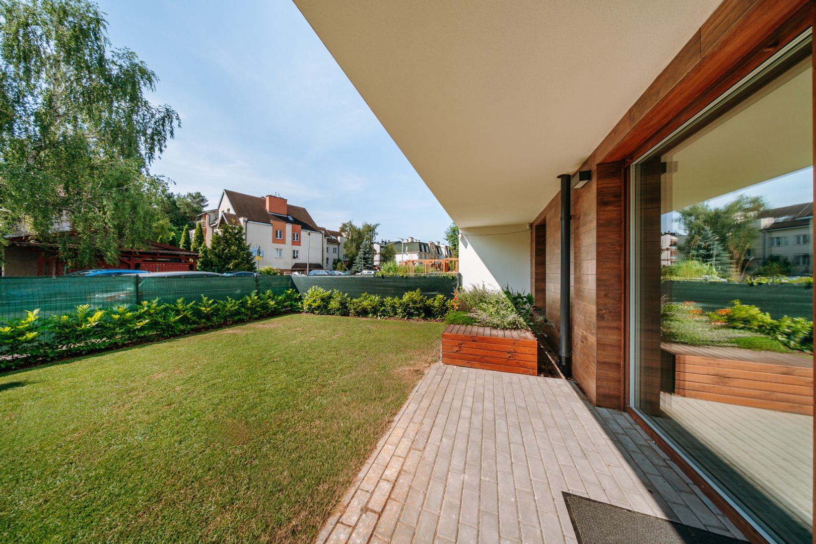 42 m² with a garden and parking. Winter Retreat - Квартира - Продаж - Toruń, Stawki