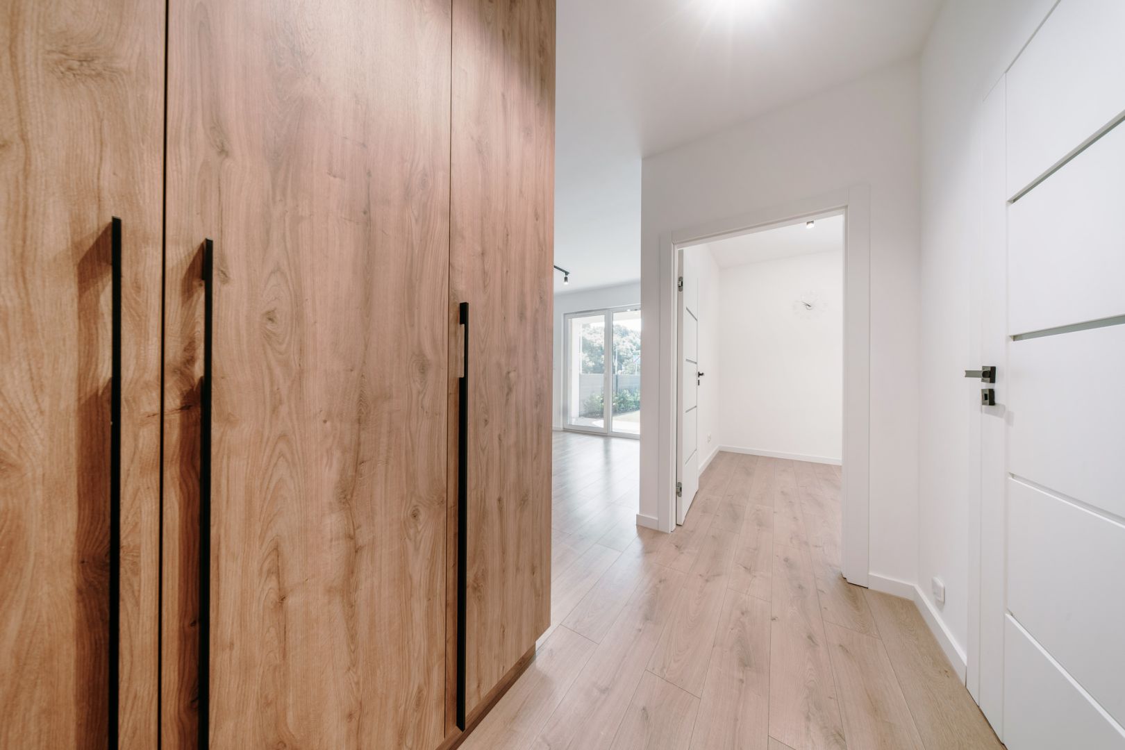 42 m² with a garden and parking. Winter Retreat - Квартира - Продаж - Toruń, Stawki