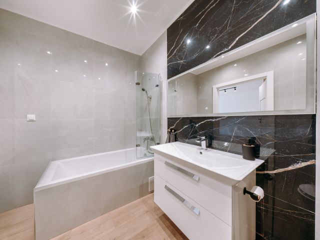 42 m² with a garden and parking. Winter Retreat - Квартира - Продаж - Toruń, Stawki