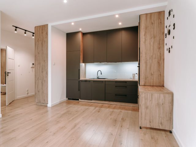 42 m² with a garden and parking. Winter Retreat - Квартира - Продаж - Toruń, Stawki