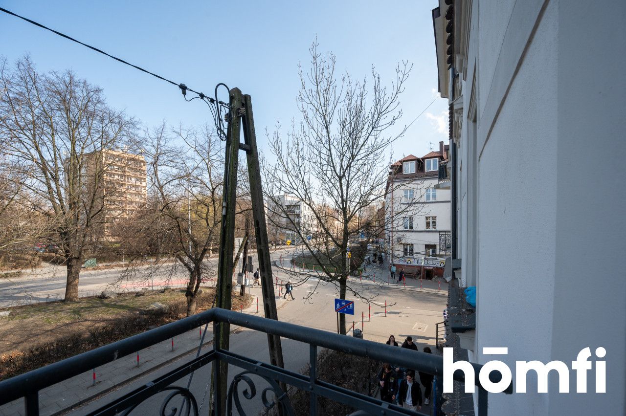 Studio z antresolą i balkonem – Kawiory/AGH | 3 min do Tramwaju | Klimatyczna Kamienica - Mieszkanie - Sprzedaż - Kraków, Krowodrza