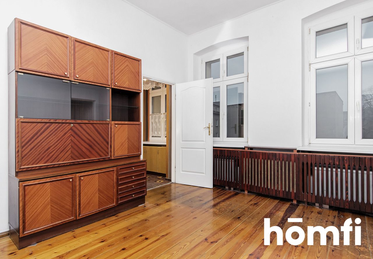 3-bedroom flat with parking space | Right in the city centre - Квартира - Продаж - Poznań, Stare Miasto
