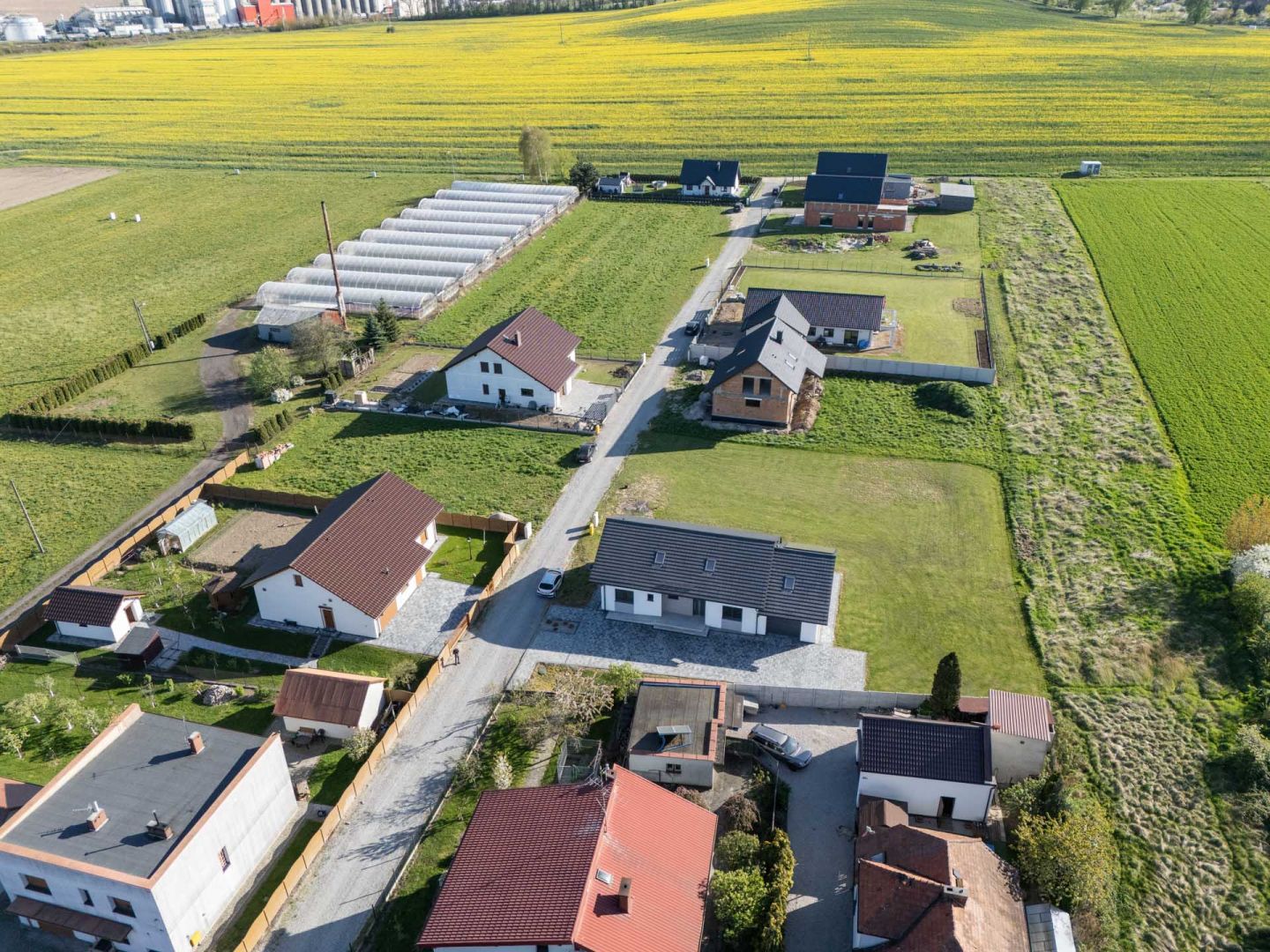 NEWSINGLE-STORY HOUSE WITH GARDEN AND GARAGE - Дім - Продаж - Nyski, Nysa / Goświnowice