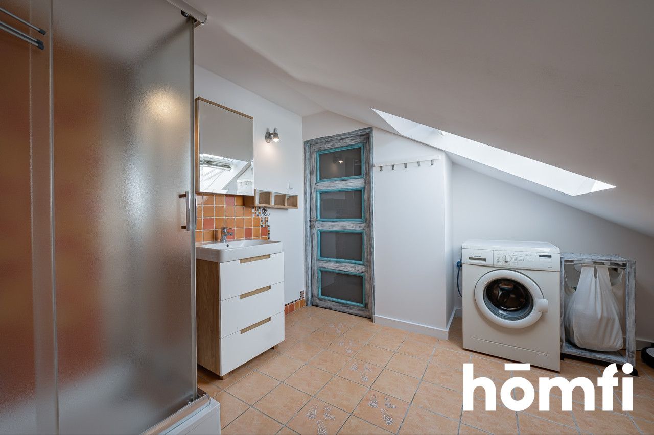 A UNIQUE APARTMENT WITH  A GARAGE - Apartment - Sale - Radom, Gołębiów II