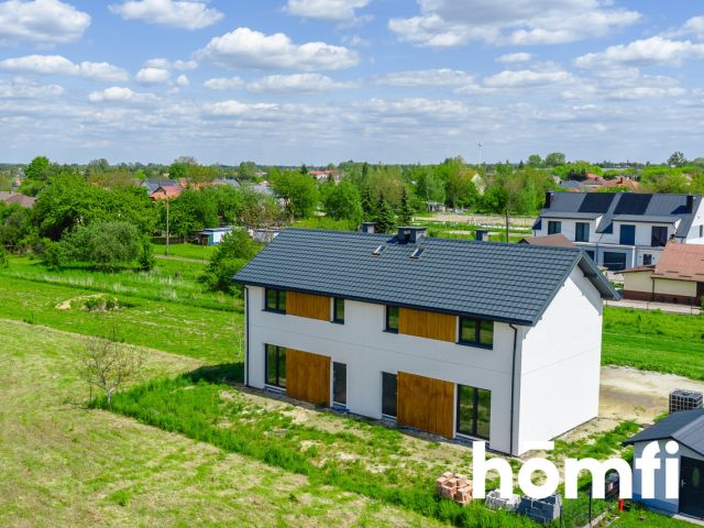Bliźniak w świetnej lokalizacji z ogrodzeniem - Dom - Sprzedaż - Rzeszów, Pogwizdów Nowy