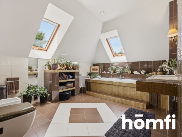 {/PREMIUM RESIDENCE WITH HEATED SWIMMING POOL} - Дім - Продаж - Kielecki, Zagnańsk / Lekomin