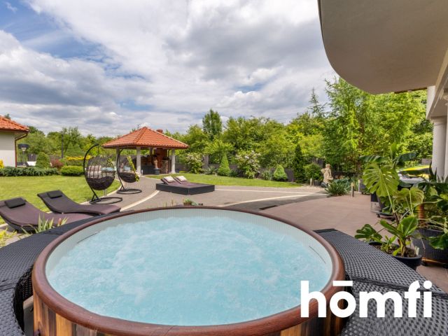 {/PREMIUM RESIDENCE WITH HEATED SWIMMING POOL} - Дім - Продаж - Kielecki, Zagnańsk / Lekomin