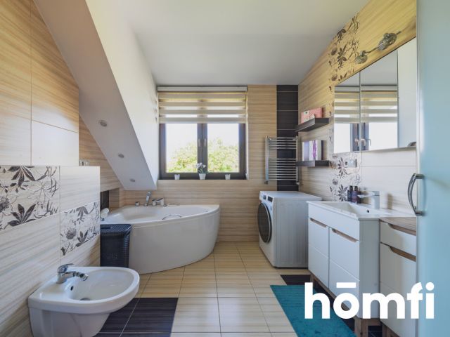 Single-family house with commercial premises - Дім - Продаж - Chodzieski, Szamocin / Laskowo