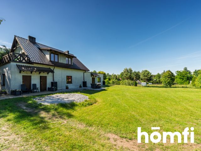 Single-family house with commercial premises - Дім - Продаж - Chodzieski, Szamocin / Laskowo