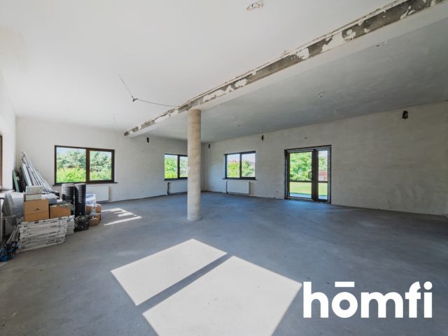 Single-family house with commercial premises - Дім - Продаж - Chodzieski, Szamocin / Laskowo