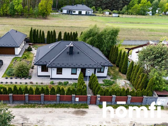 A family house in a quiet area near Radom - House - Sale - Radomski, Jedlnia-Letnisko / Groszowice
