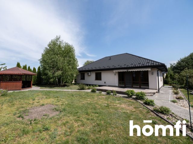 A family house in a quiet area near Radom - Дім - Продаж - Radomski, Jedlnia-Letnisko / Groszowice