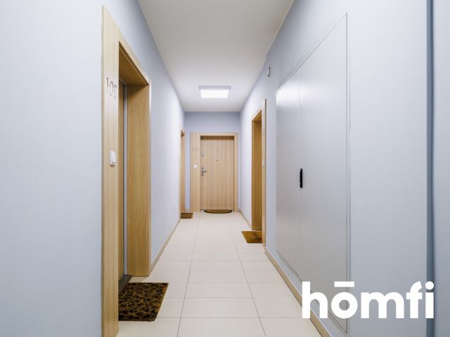 Finished in high standard, 3 room unique apartment on the last, 14th floor with a breathtaking view on the city and mountains. Underground parking space and large storage room with the apartment - Mogilska 120 St. | Grzegórzki - Apartment - Sale - Kraków, Śródmieście / Grzegórzki