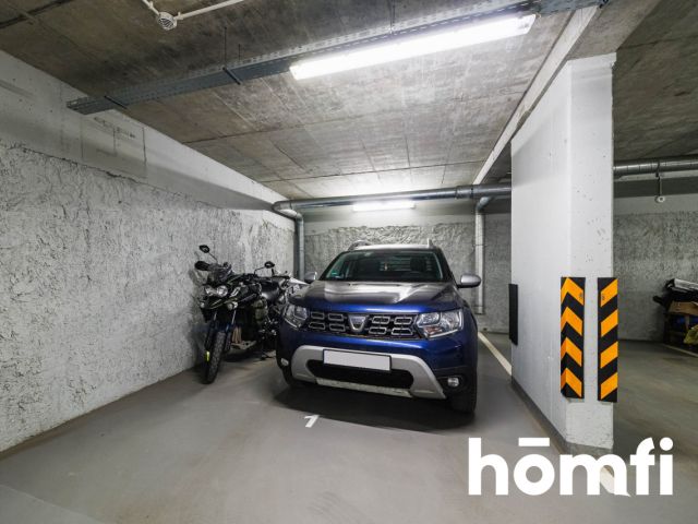 Finished in high standard, 3 room unique apartment on the last, 14th floor with a breathtaking view on the city and mountains. Underground parking space and large storage room with the apartment - Mogilska 120 St. | Grzegórzki - Apartment - Sale - Kraków, Śródmieście / Grzegórzki