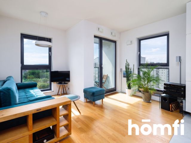 Finished in high standard, 3 room unique apartment on the last, 14th floor with a breathtaking view on the city and mountains. Underground parking space and large storage room with the apartment - Mogilska 120 St. | Grzegórzki - Apartment - Sale - Kraków, Śródmieście / Grzegórzki