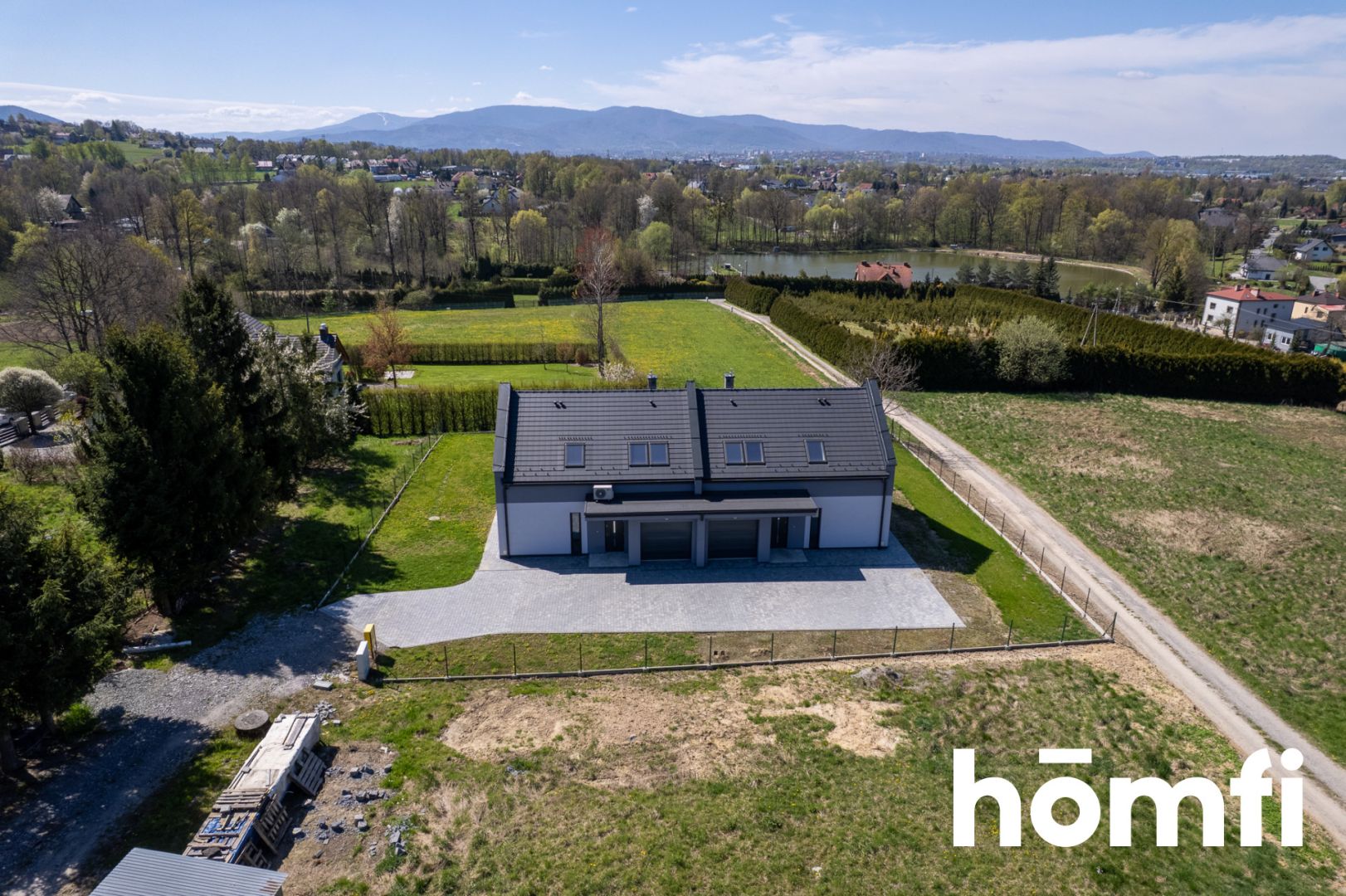 Modern semi-detached house with a beautiful view - Дім - Продаж - Bielsko-Biała, Hałcnów