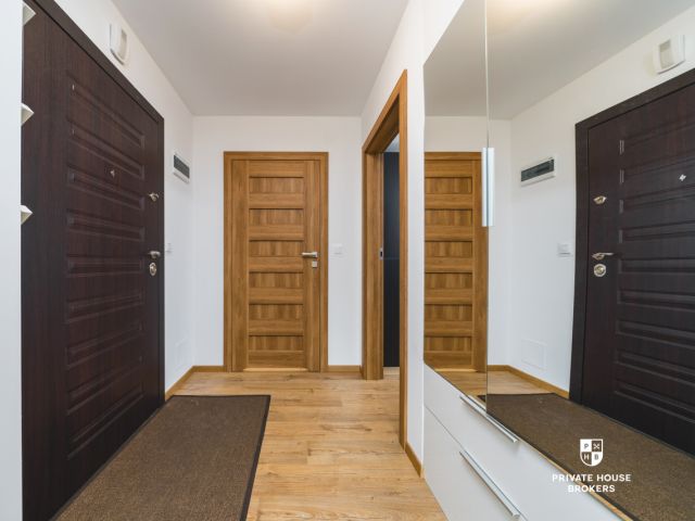 A comfortable apartment in an intimate investment from 2016 sorrounded by greenery - Apartment - Sale - Kraków, Podgórze / Dębniki