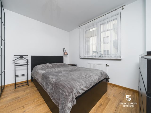 A comfortable apartment in an intimate investment from 2016 sorrounded by greenery - Apartment - Sale - Kraków, Podgórze / Dębniki
