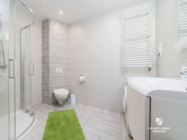 A comfortable apartment in an intimate investment from 2016 sorrounded by greenery - Apartment - Sale - Kraków, Podgórze / Dębniki