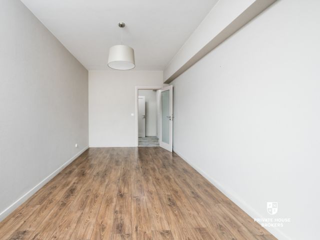 Przestronna nieruchomość z balkonem ul. Lea - Lokal użytkowy - Wynajem - Kraków, Krowodrza