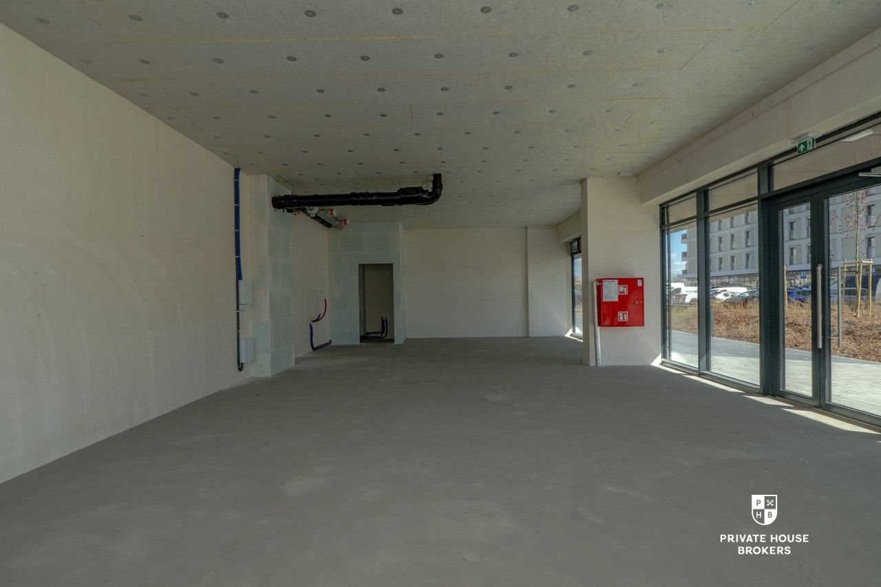 Commercial space for rent Centralna street 93 sqm - Commercial premises - Rent - Kraków, Nowa Huta