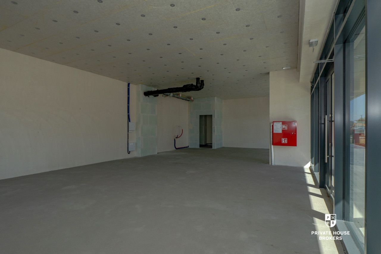 Commercial space for rent Centralna street 93 sqm - Commercial premises - Rent - Kraków, Nowa Huta