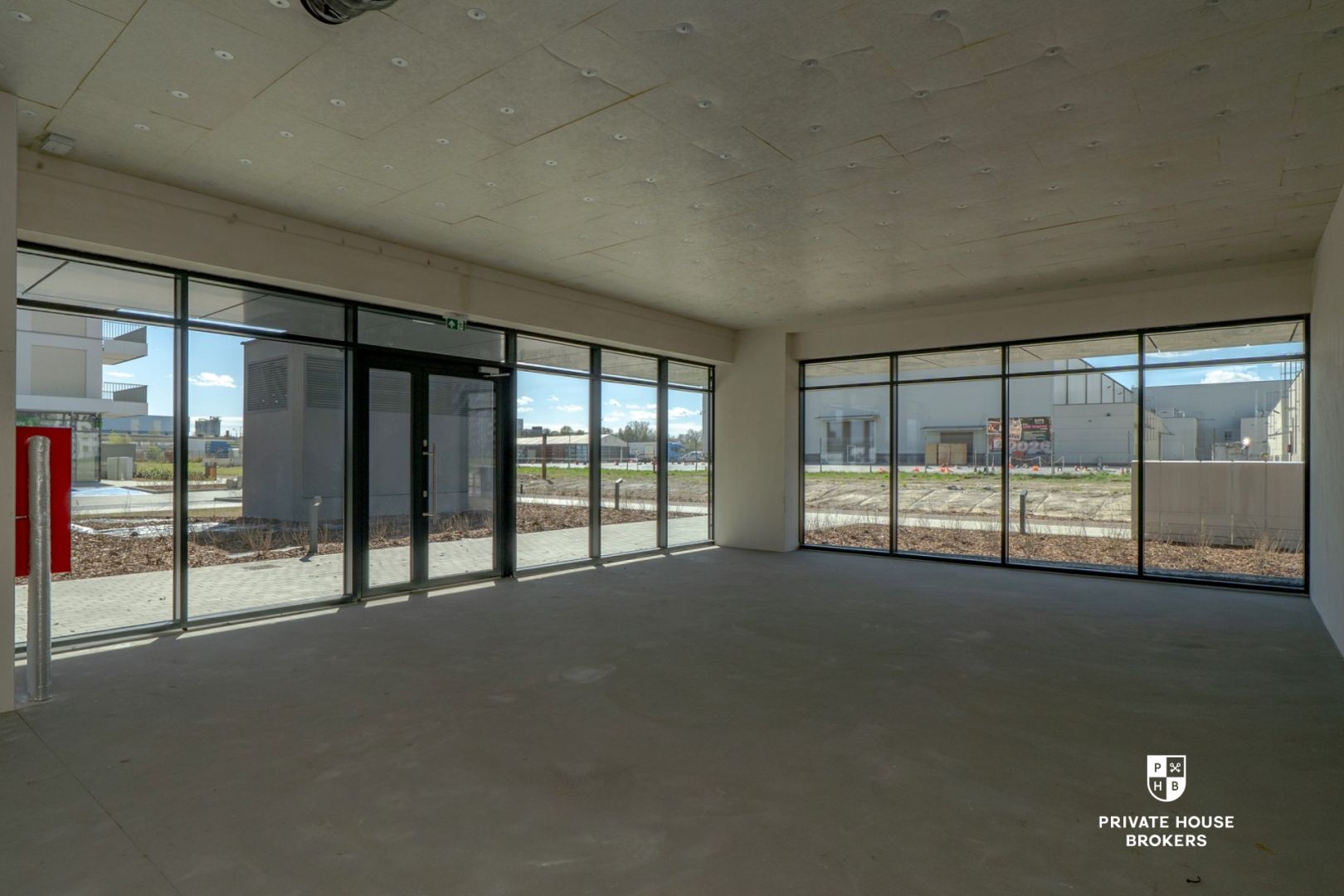 Commercial space for rent Centralna street 93 sqm - Commercial premises - Rent - Kraków, Nowa Huta
