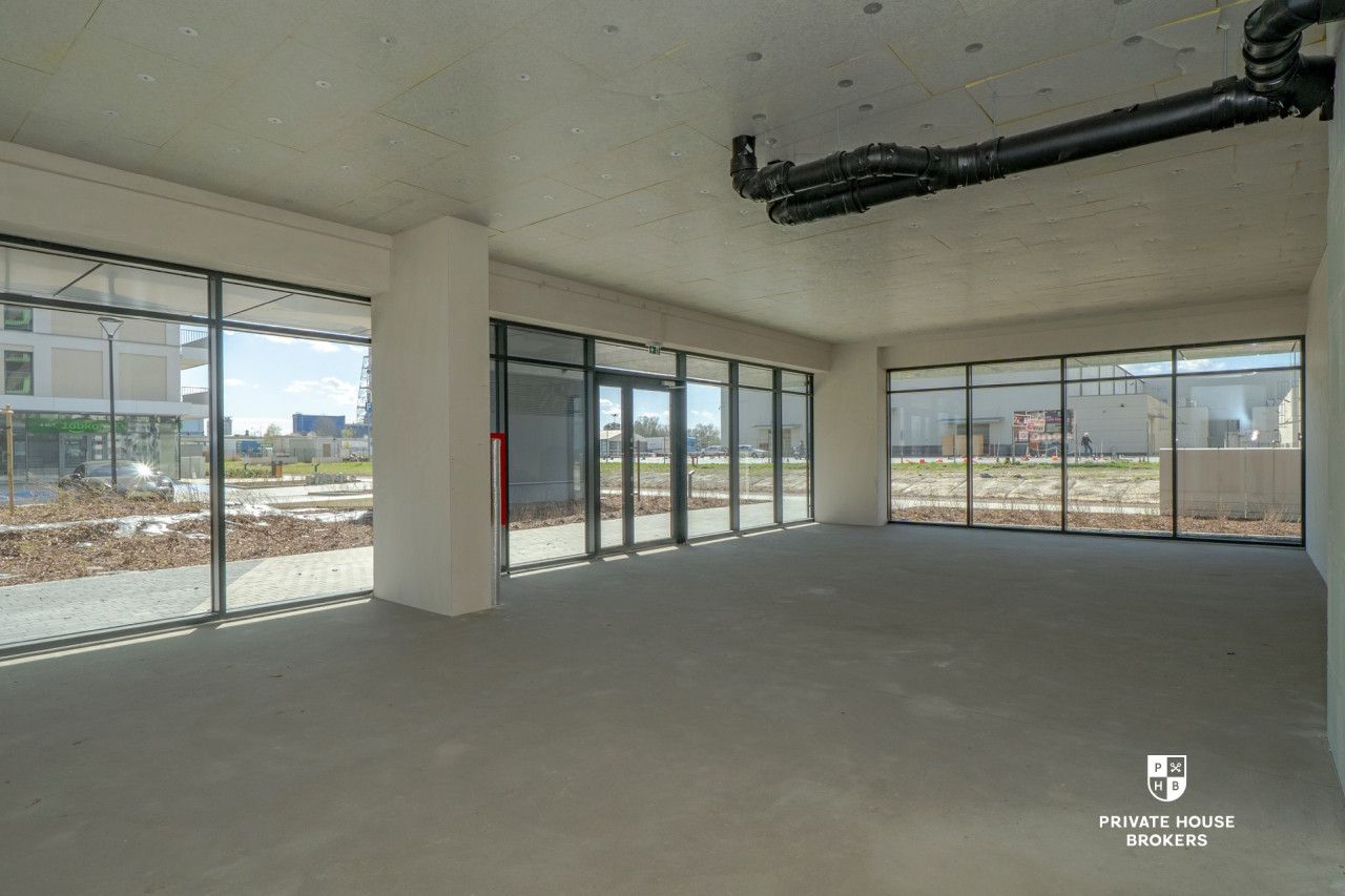 Commercial space for rent Centralna street 93 sqm - Commercial premises - Rent - Kraków, Nowa Huta