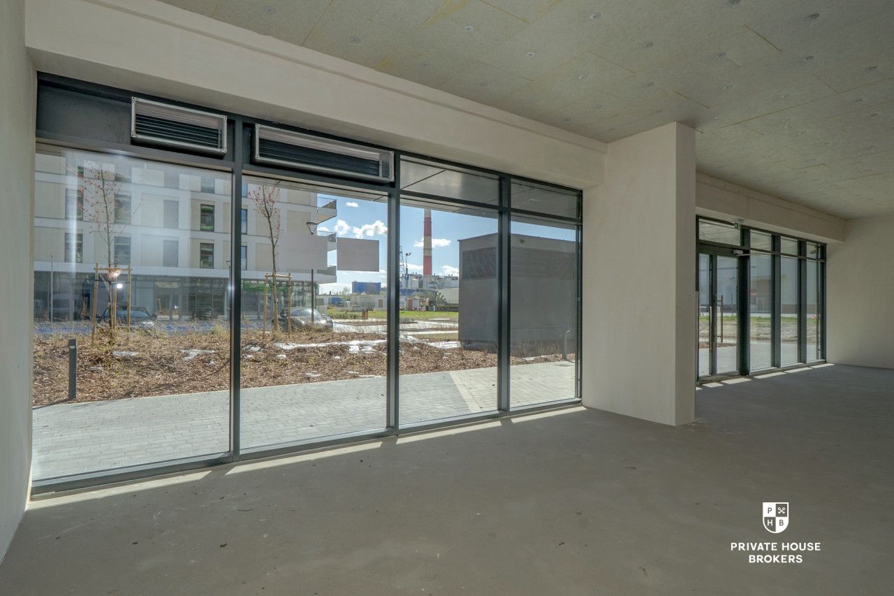 Commercial space for rent Centralna street 93 sqm - Commercial premises - Rent - Kraków, Nowa Huta