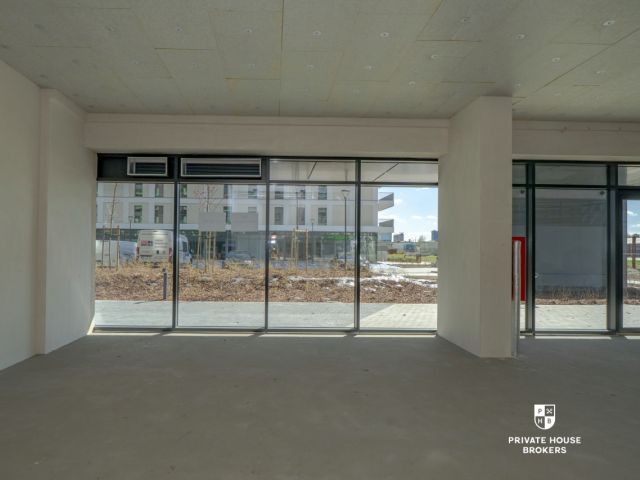 Commercial space for rent Centralna street 93 sqm - Commercial premises - Rent - Kraków, Nowa Huta