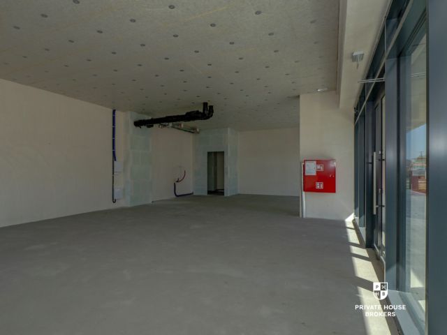 Commercial space for rent Centralna street 93 sqm - Commercial premises - Rent - Kraków, Nowa Huta