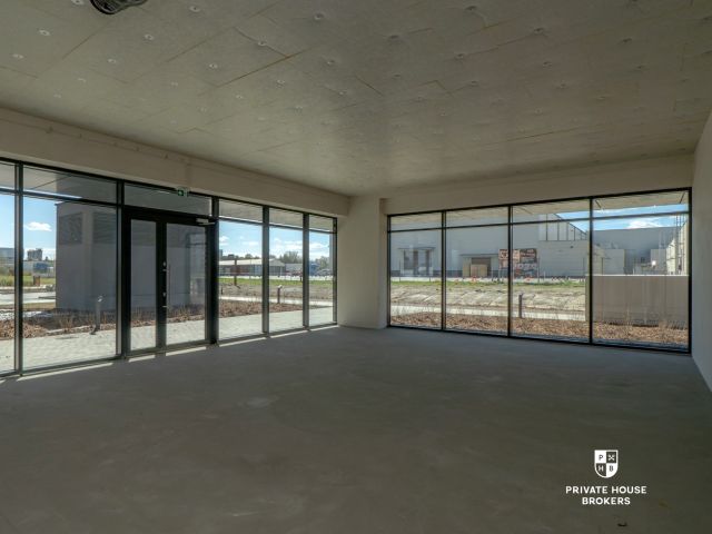 Commercial space for rent Centralna street 93 sqm - Commercial premises - Rent - Kraków, Nowa Huta