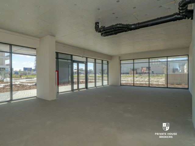 Commercial space for rent Centralna street 93 sqm - Commercial premises - Rent - Kraków, Nowa Huta