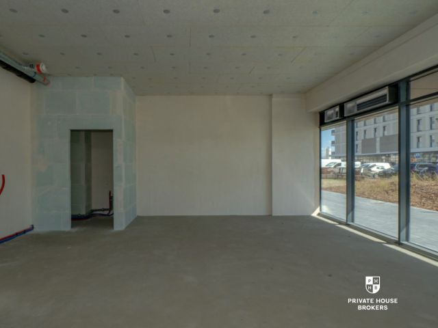 Lokal handlowo- usługowy Centralna 40 mkw - Lokal użytkowy - Wynajem - Kraków, Nowa Huta