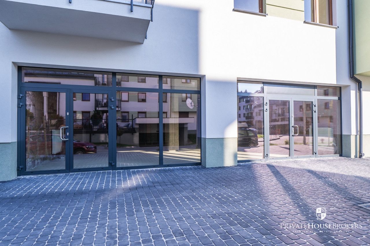 Commercial space 127 sqm Bieżanów- Prokocim district - Комерційне приміщення - Оренда - Kraków, Podgórze
