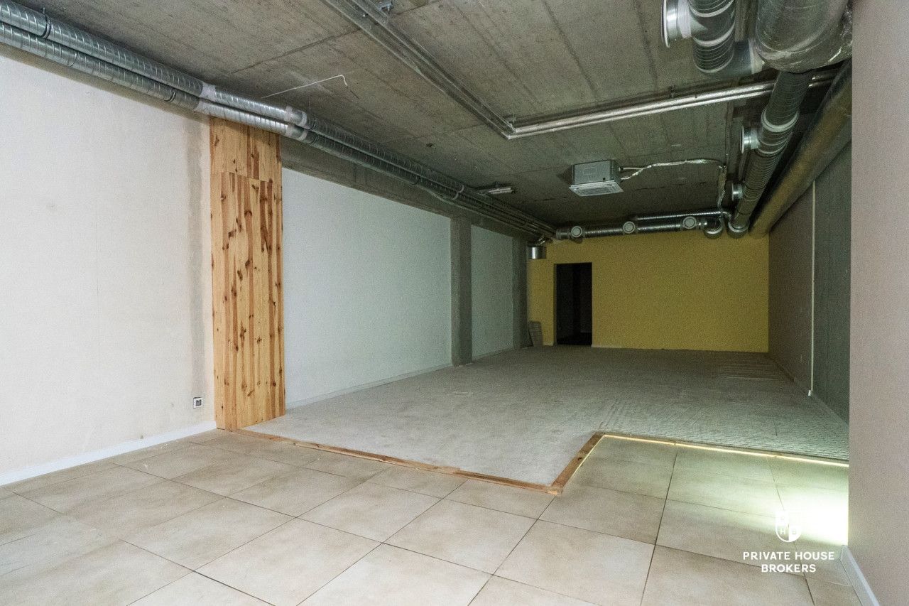 Commercial space 127 sqm Bieżanów- Prokocim district - Комерційне приміщення - Оренда - Kraków, Podgórze