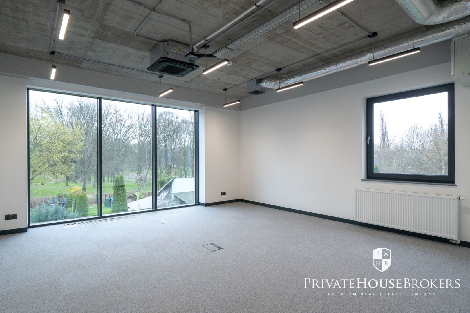 A unique space for your business - an intimate office building at al. John Paul - Комерційне приміщення - Оренда - Kraków, Śródmieście / Grzegórzki
