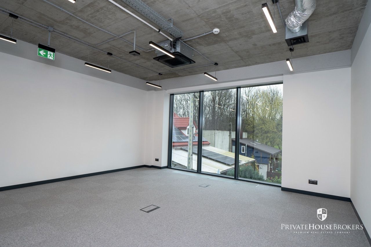 A unique space for your business - an intimate office building at al. John Paul - Комерційне приміщення - Оренда - Kraków, Śródmieście / Grzegórzki