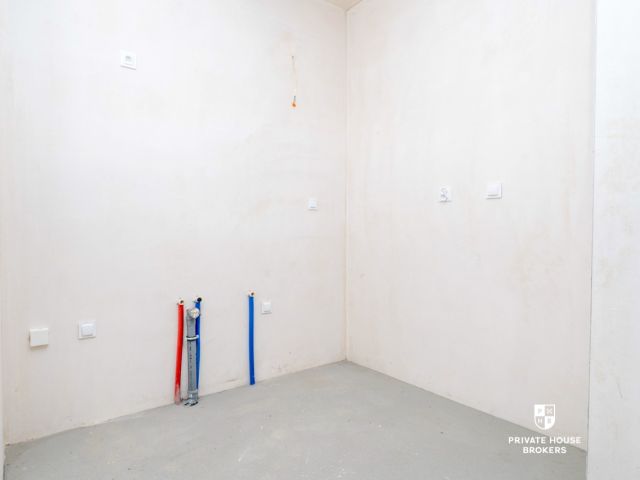 Commercial space for rent Wybickiego street 139 sqm - Commercial premises - Rent - Kraków, Krowodrza