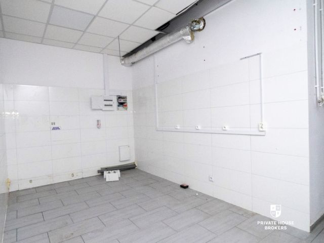 Commercial space for rent Wrocławska street 148 sqm - Commercial premises - Rent - Kraków, Krowodrza